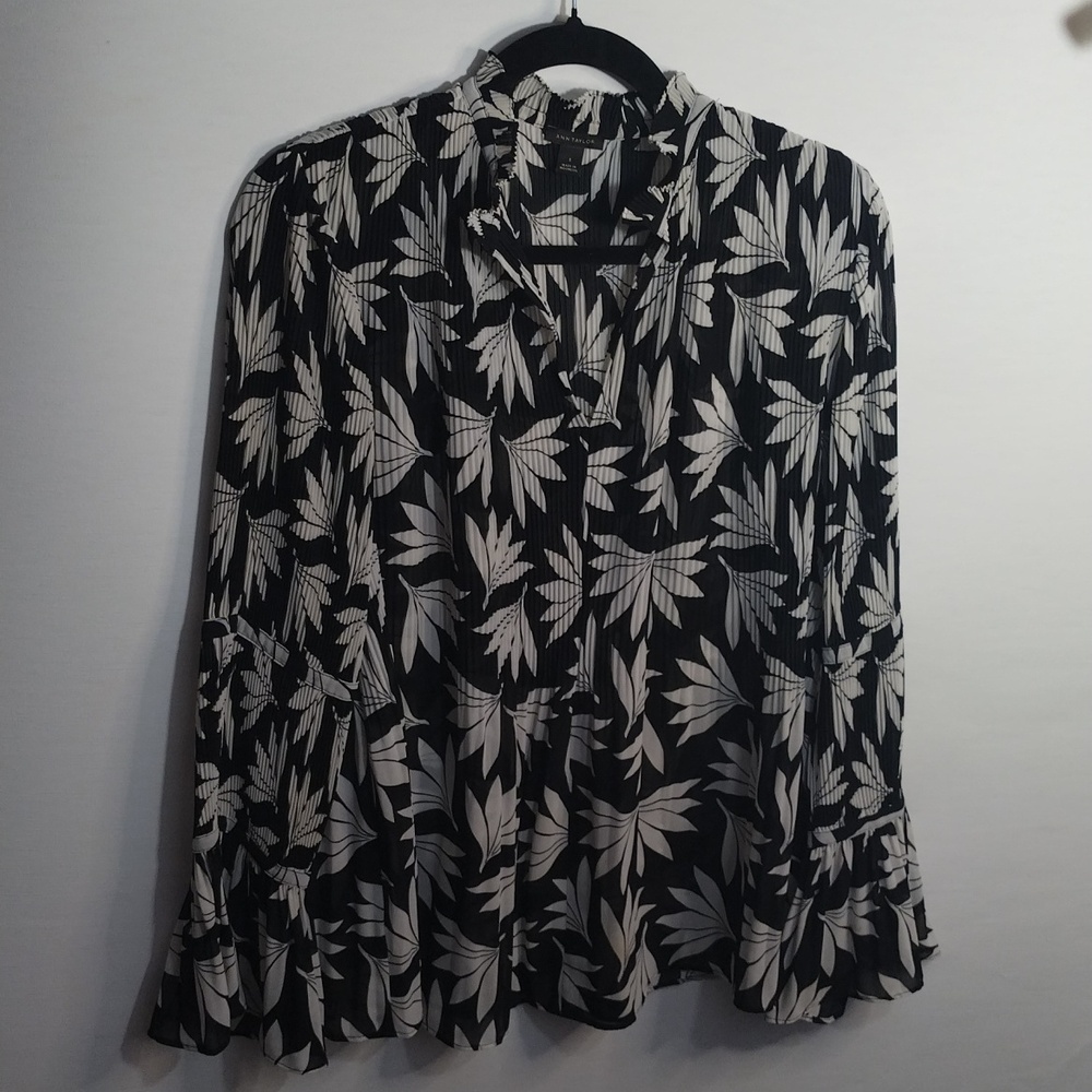 Ann Taylor Ruffled Top - Picture 10 of 11